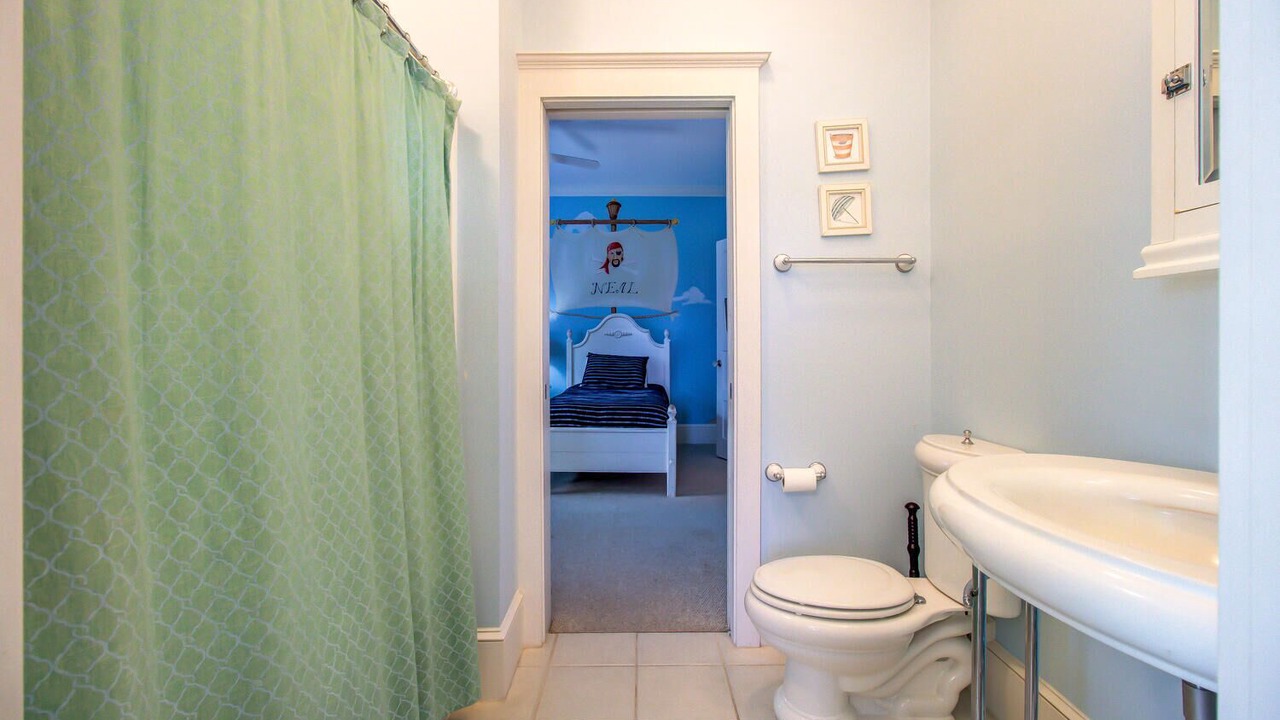 Photo of Bathroom in North Carolina Coast