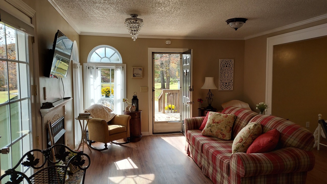 Photo of Livingroom in Arlington