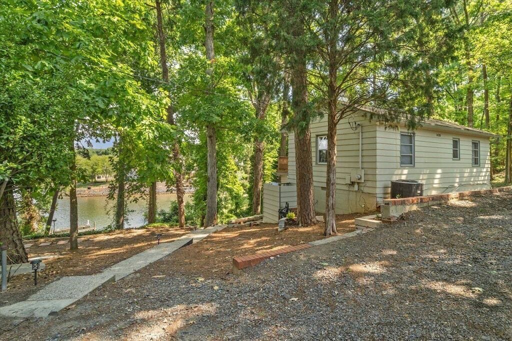 Photo of Outdoor in Steele Creek