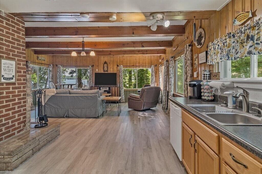 Photo of Livingroom in Steele Creek