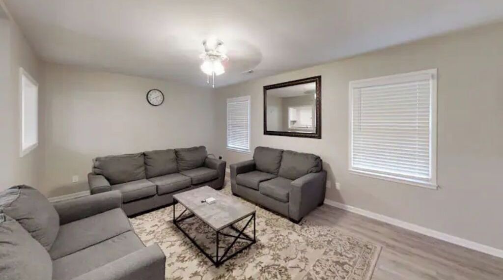 Photo of Livingroom in Greensboro