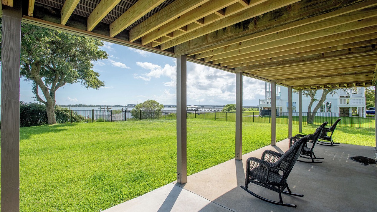 Photo of Patio Balcony in Straits