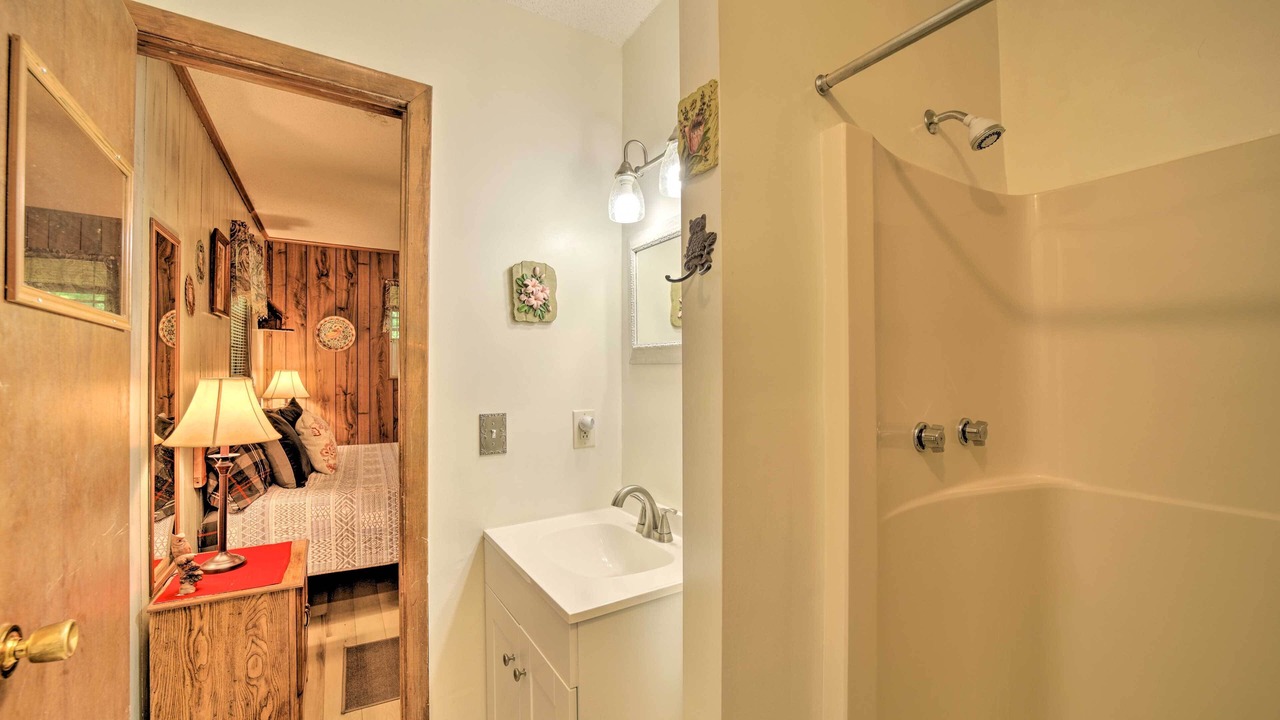 Photo of Bathroom in Otto
