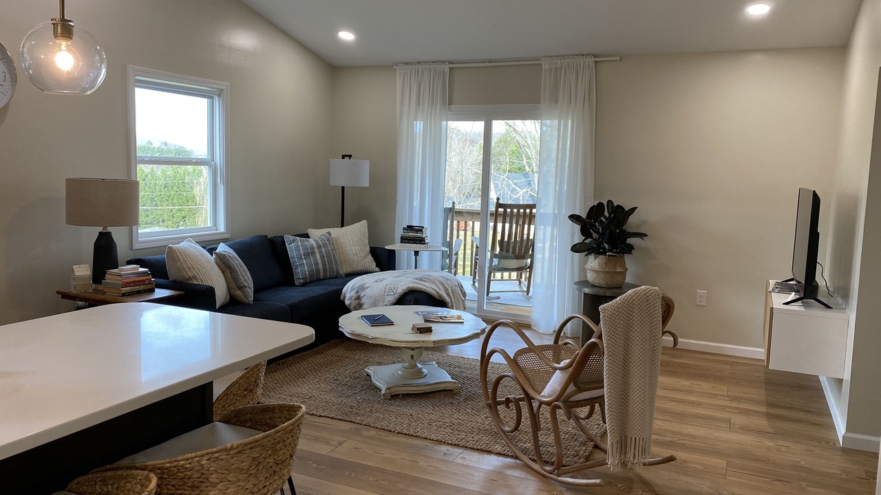 Photo of Livingroom in Waynesville