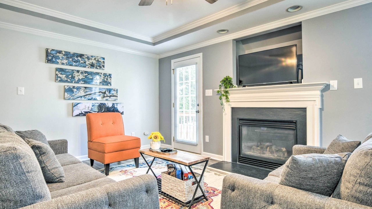 Photo of Livingroom in Apex