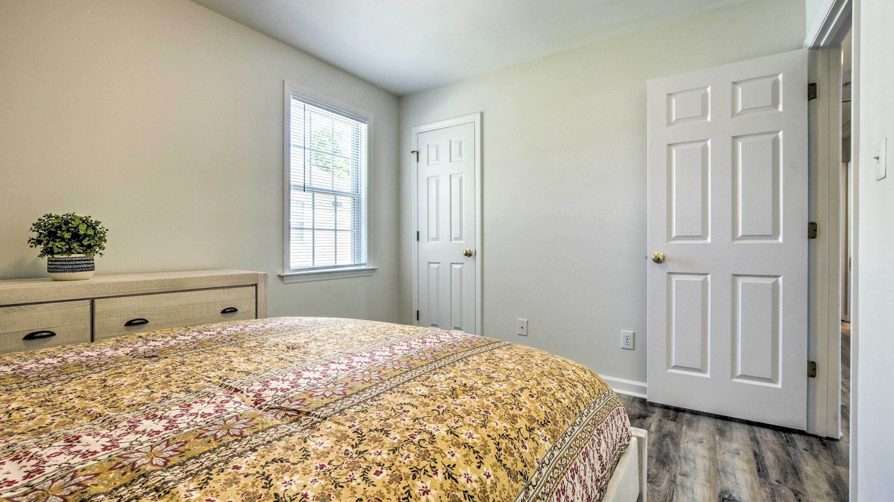 Photo of Bedroom in Apex