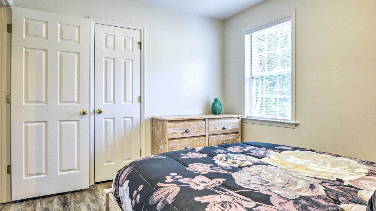 Photo of Bedroom in Apex