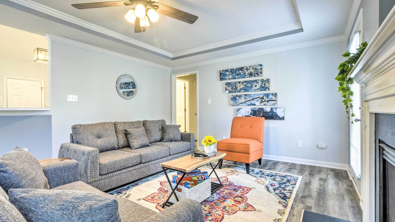 Photo of Livingroom in Apex