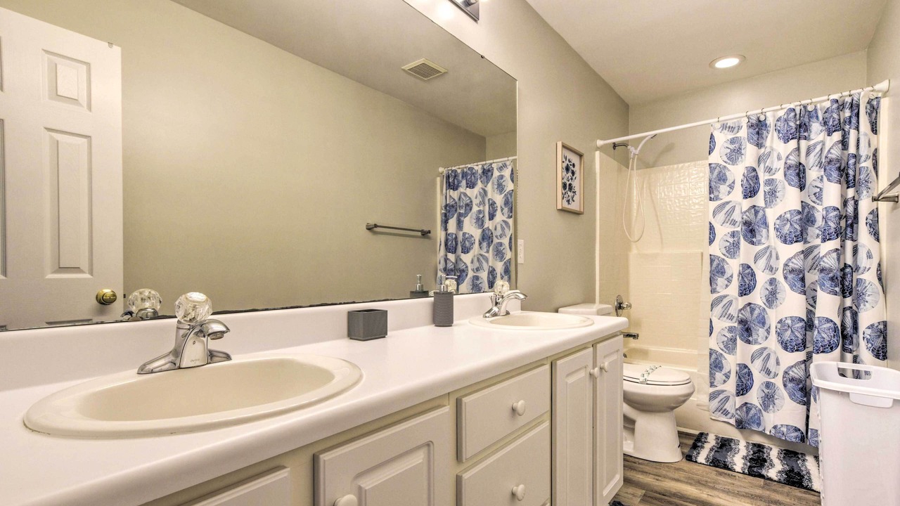 Photo of Bathroom in Apex