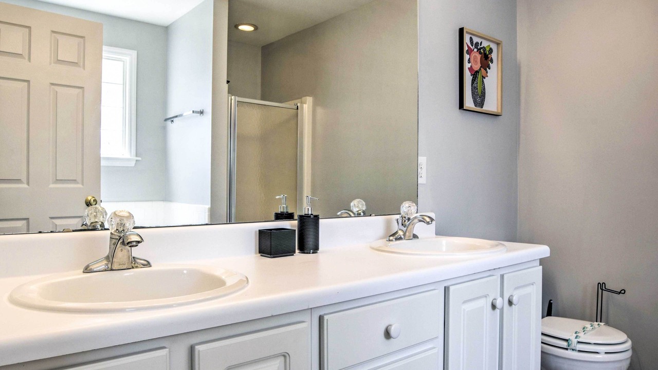 Photo of Bathroom in Apex