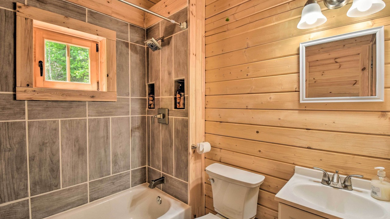 Photo of Bathroom in Otto