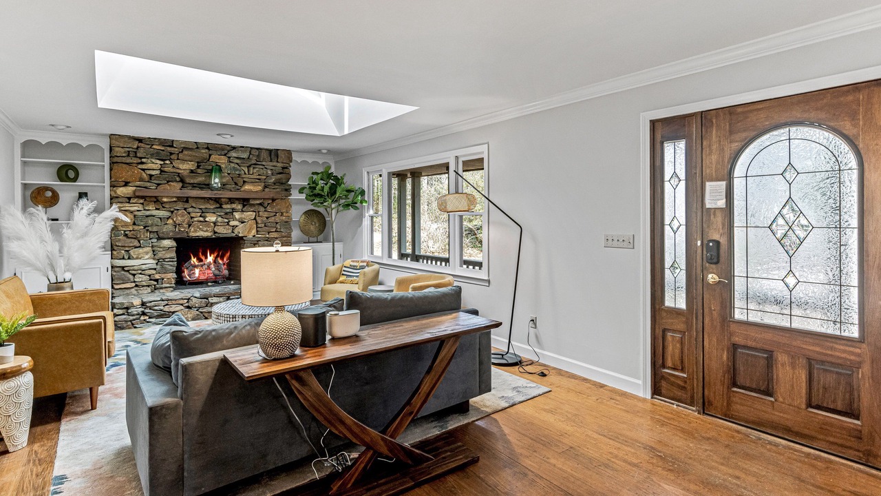 Photo of Livingroom in Hendersonville