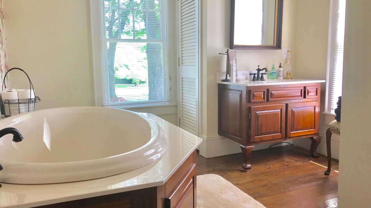 Photo of Bathroom in Lattimore