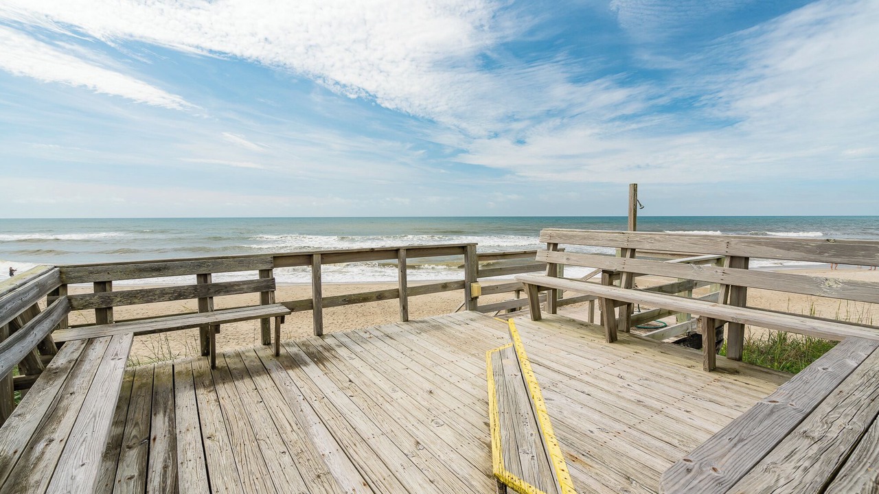 Photo of Others in Pine Knoll Shores