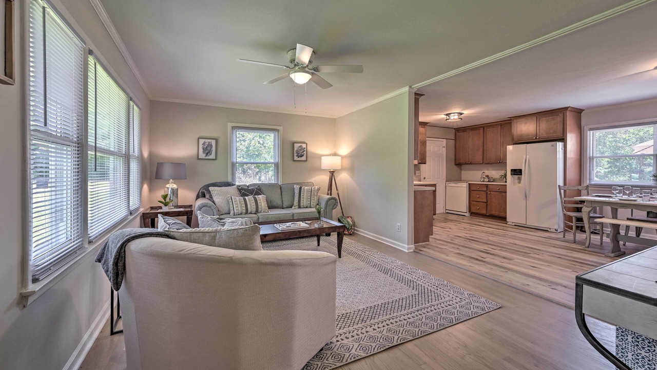 Photo of Livingroom in Browns Summit