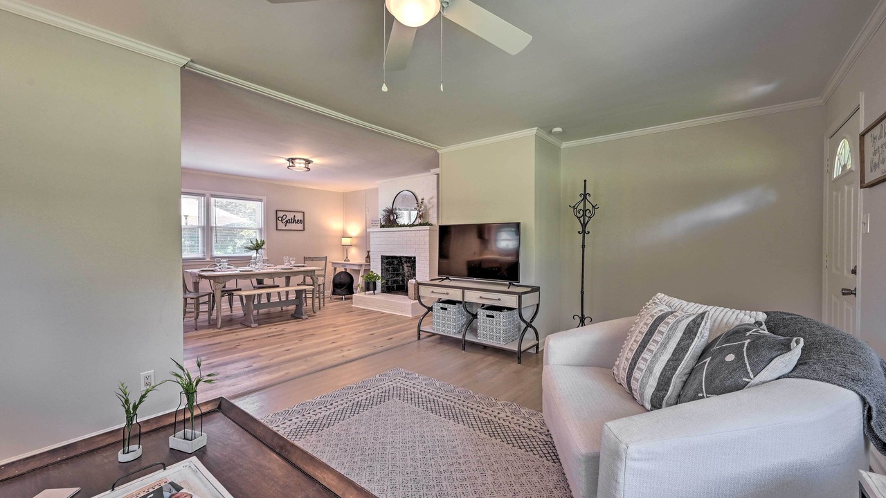 Photo of Livingroom in Browns Summit