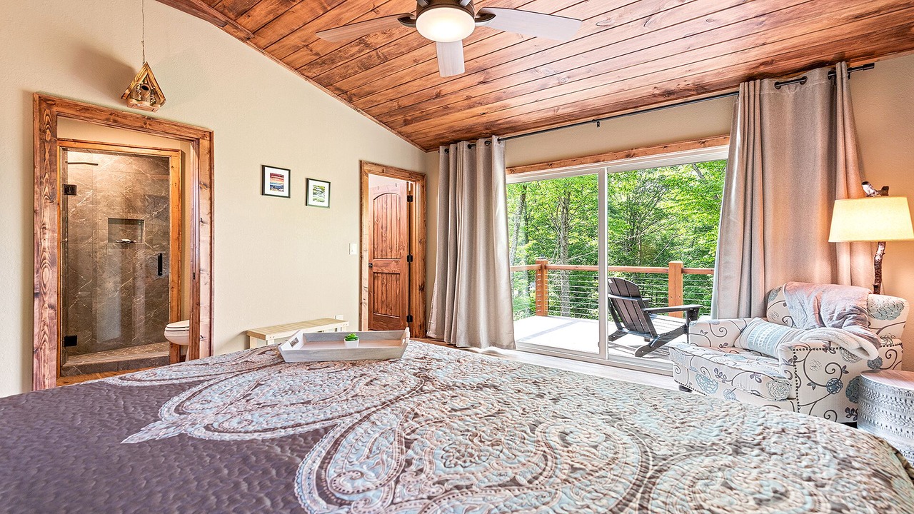 Photo of Bedroom in Maggie Valley