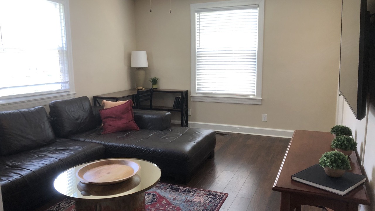 Photo of Bedroom in Inglewood