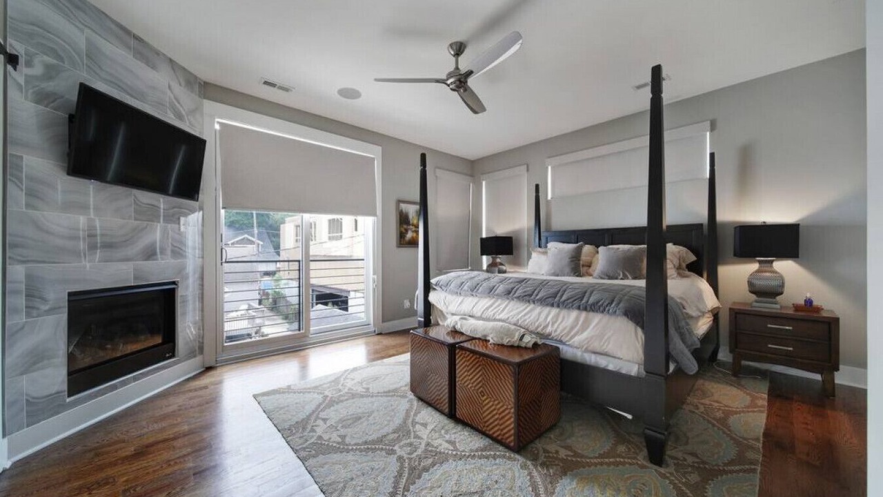 Photo of Livingroom in Third Ward