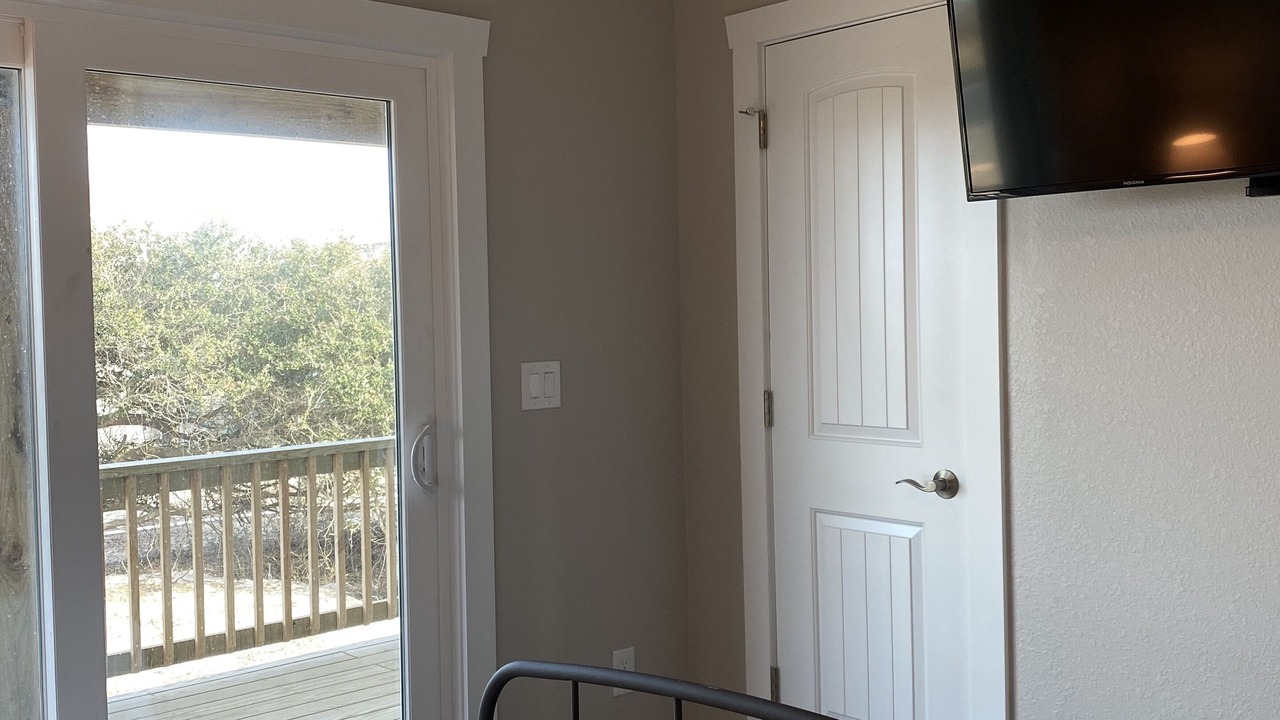 Photo of Bedroom in Carova Beach