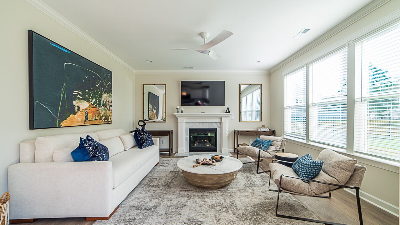 Photo of Livingroom in Pineville