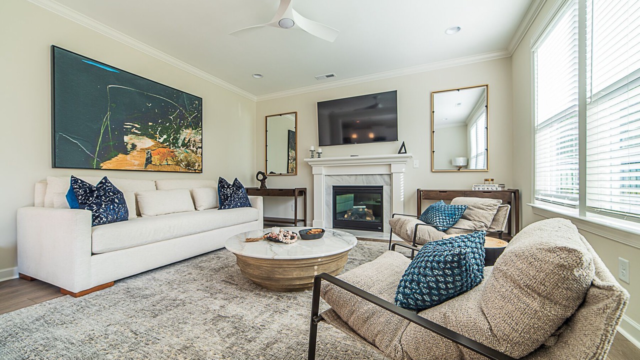 Photo of Livingroom in Pineville