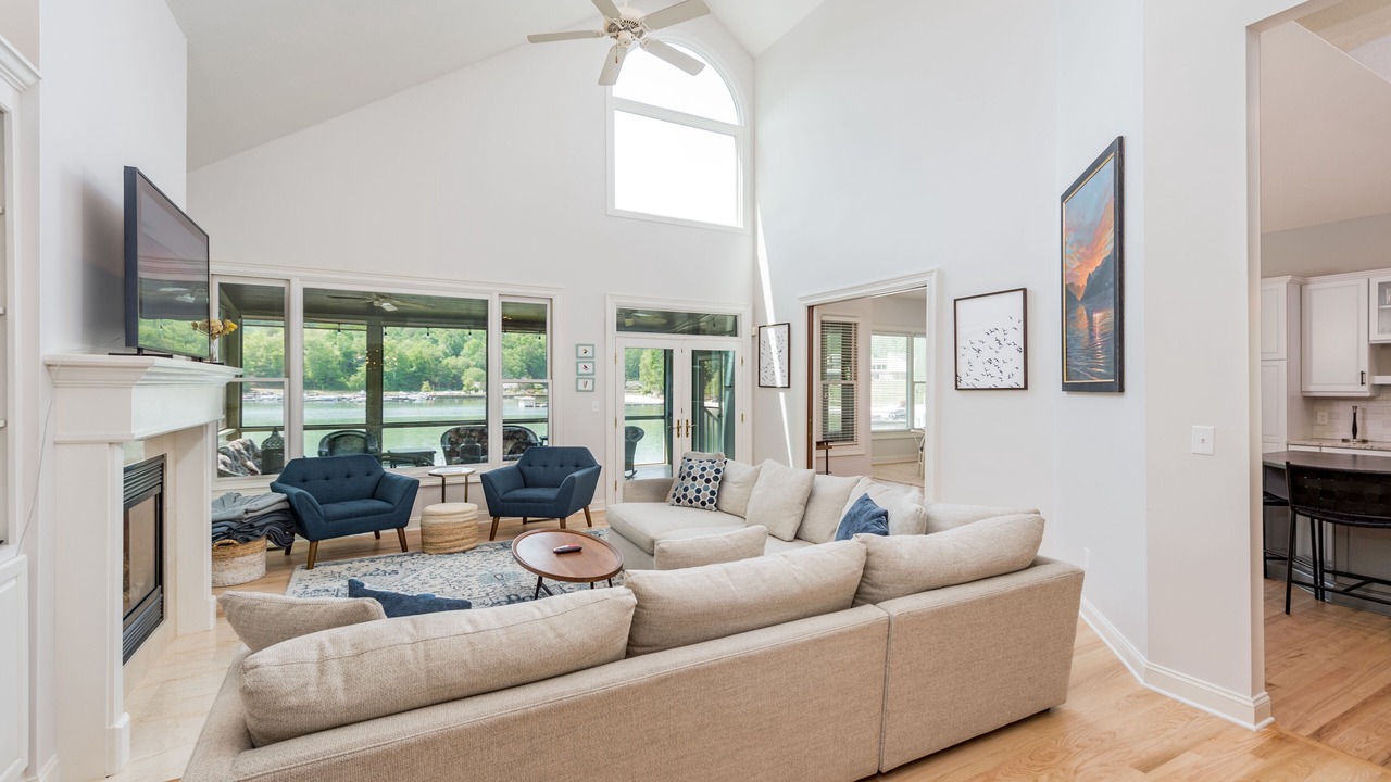 Photo of Livingroom in Lake Lure