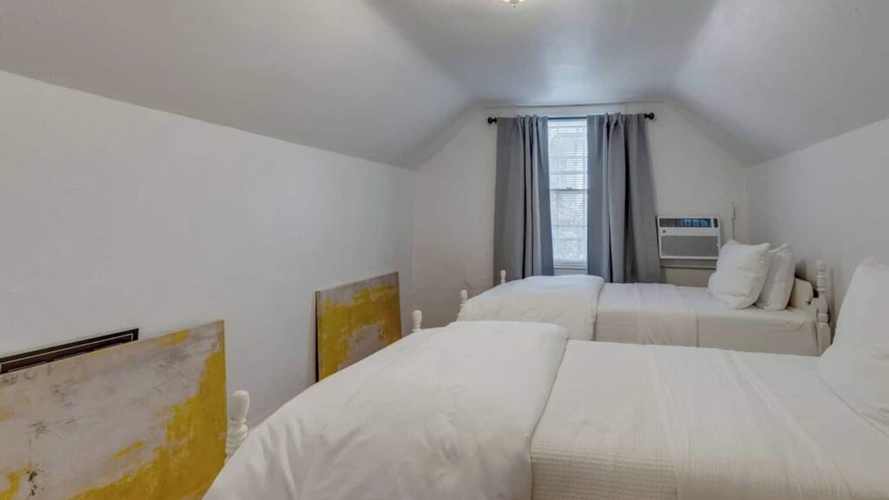 Photo of Bedroom in Belmont - Hillsboro