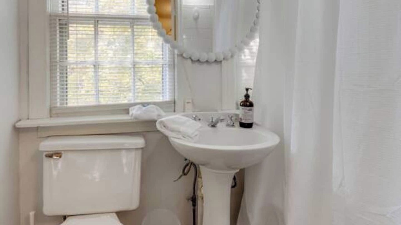 Photo of Bathroom in Belmont - Hillsboro