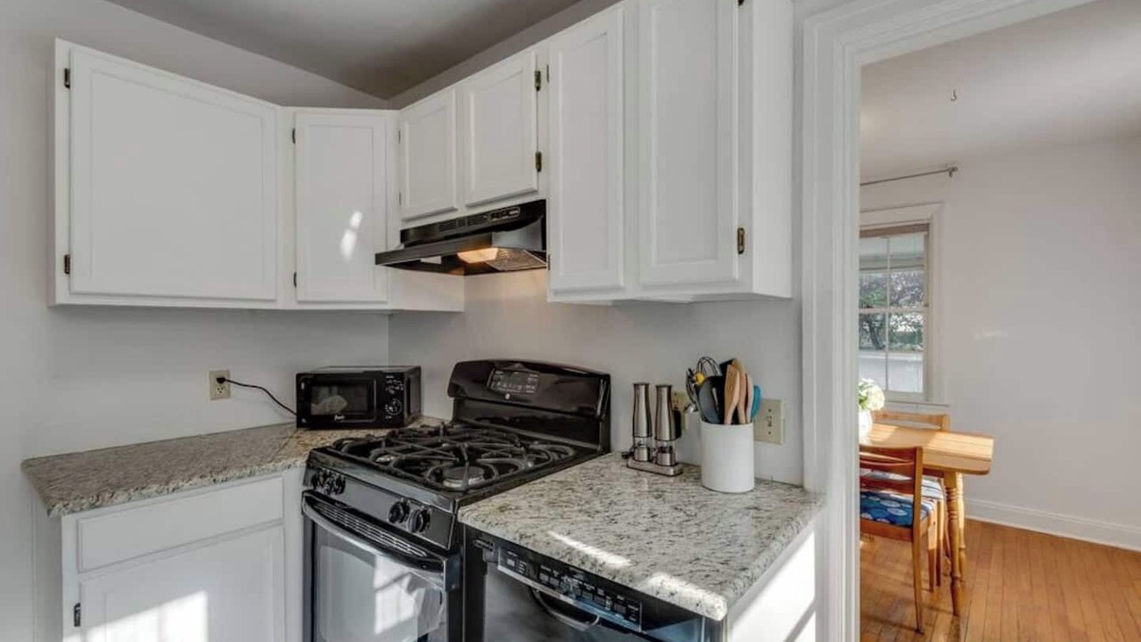 Photo of Kitchen in Belmont - Hillsboro