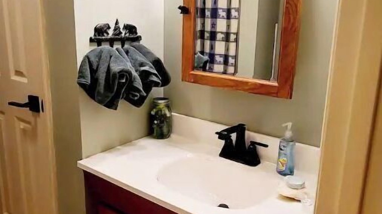 Photo of Bathroom in Blowing Rock