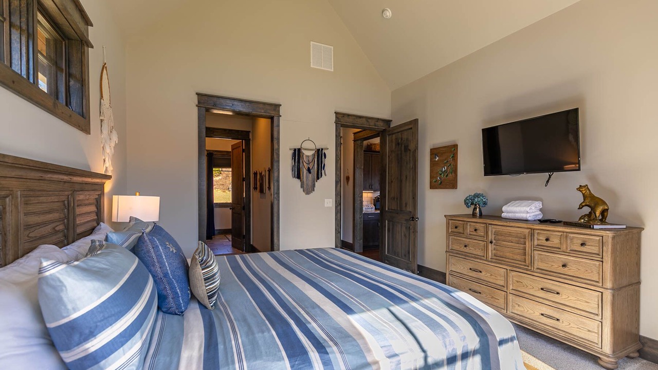 Photo of Bedroom in Mill Ridge