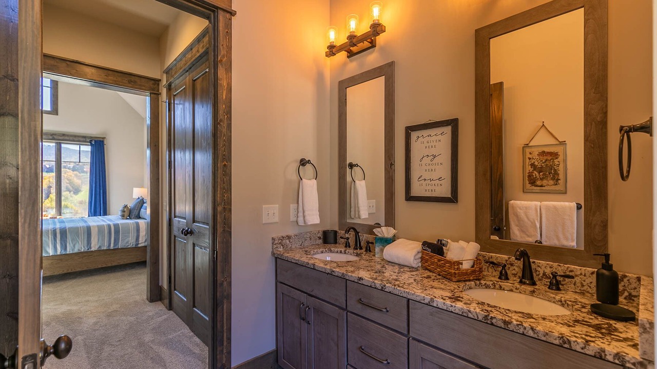 Photo of Bathroom in Mill Ridge