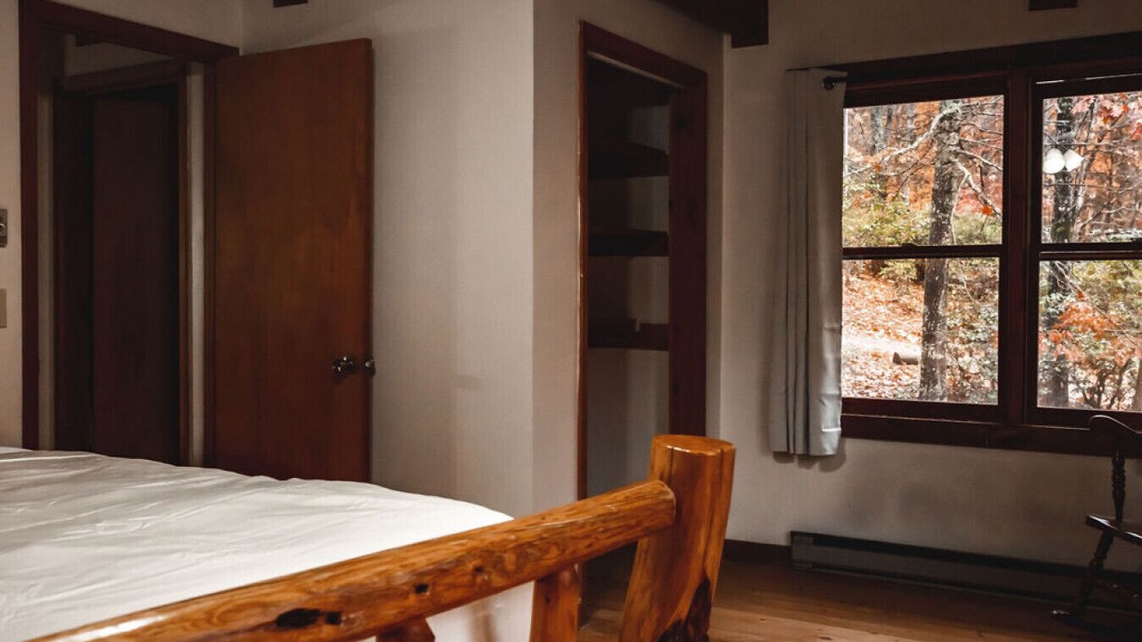 Photo of Bedroom in Purlear