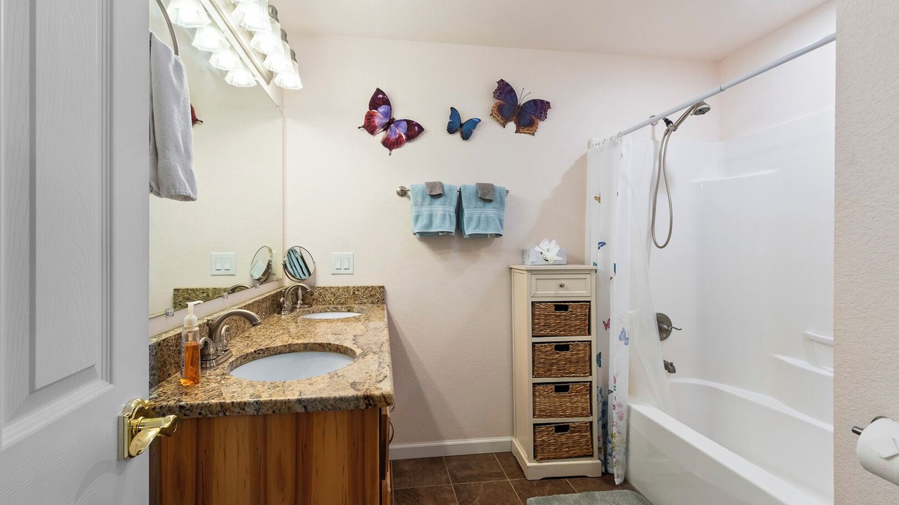 Photo of Bathroom in Murphy