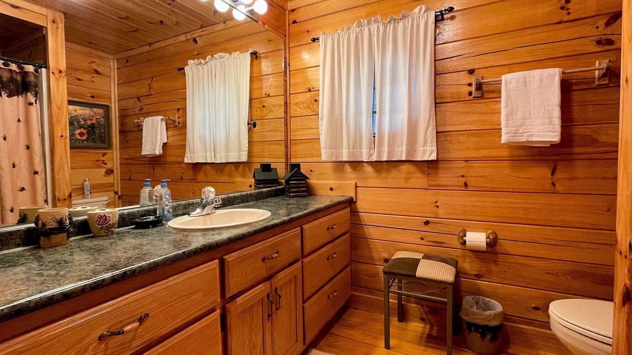 Photo of Bathroom in Murphy