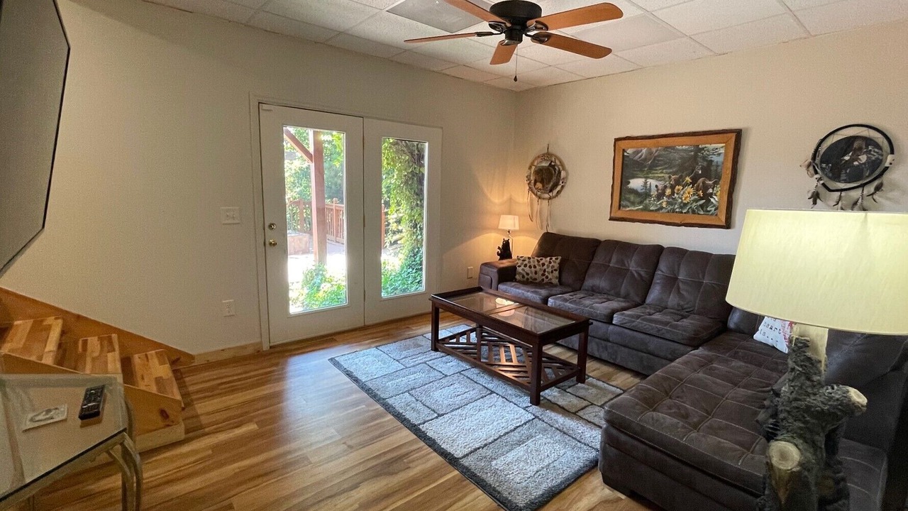 Photo of Livingroom in Murphy