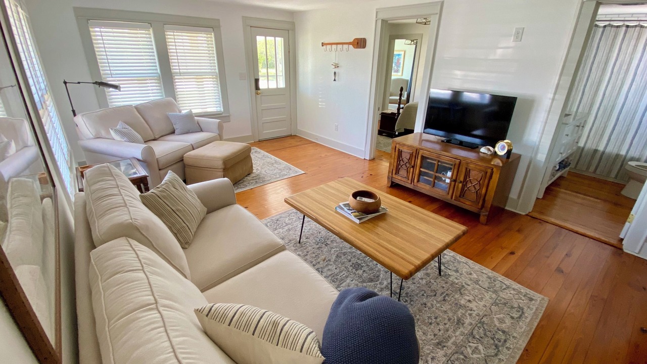 Photo of Livingroom in Harkers Island