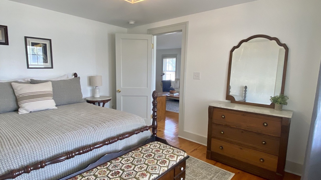 Photo of Bedroom in Harkers Island