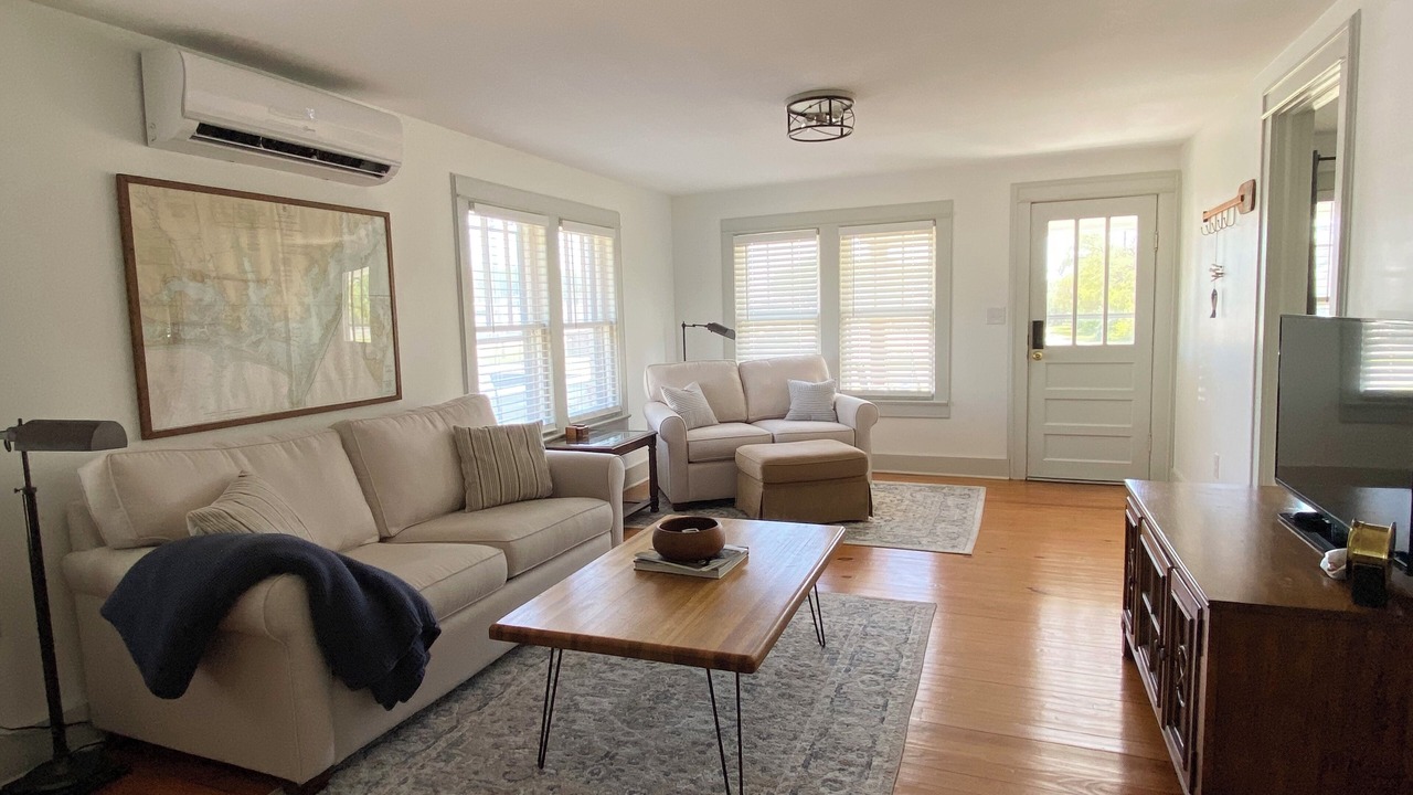 Photo of Livingroom in Harkers Island
