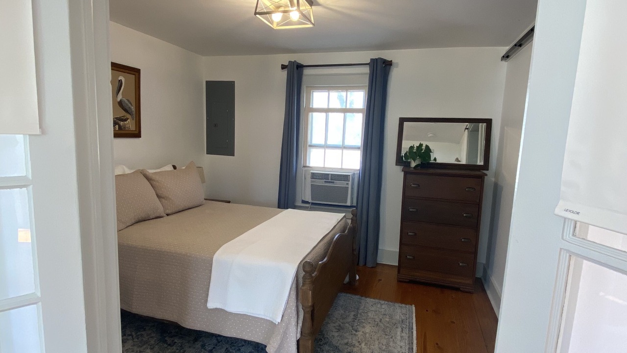 Photo of Bedroom in Harkers Island