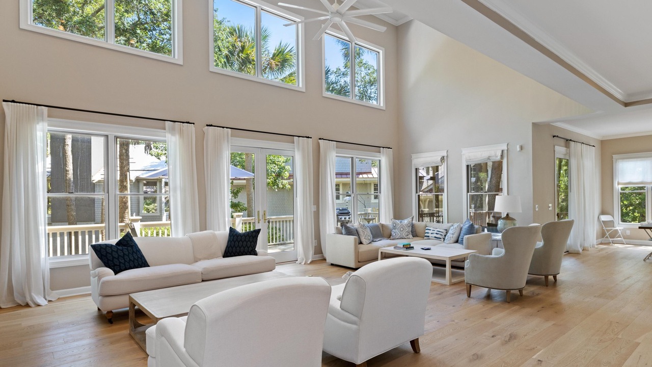 Photo of Livingroom in Vanderhorst Plantation