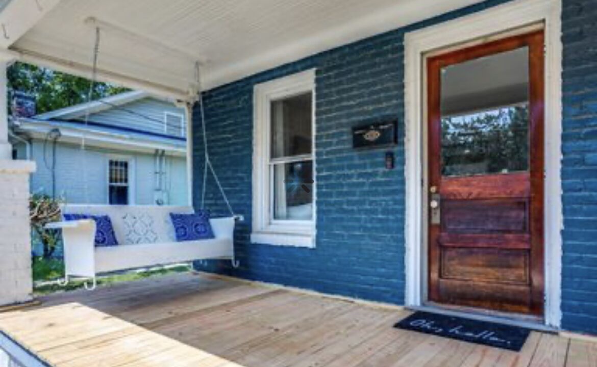 Photo of Patio Balcony in Southwest Raleigh