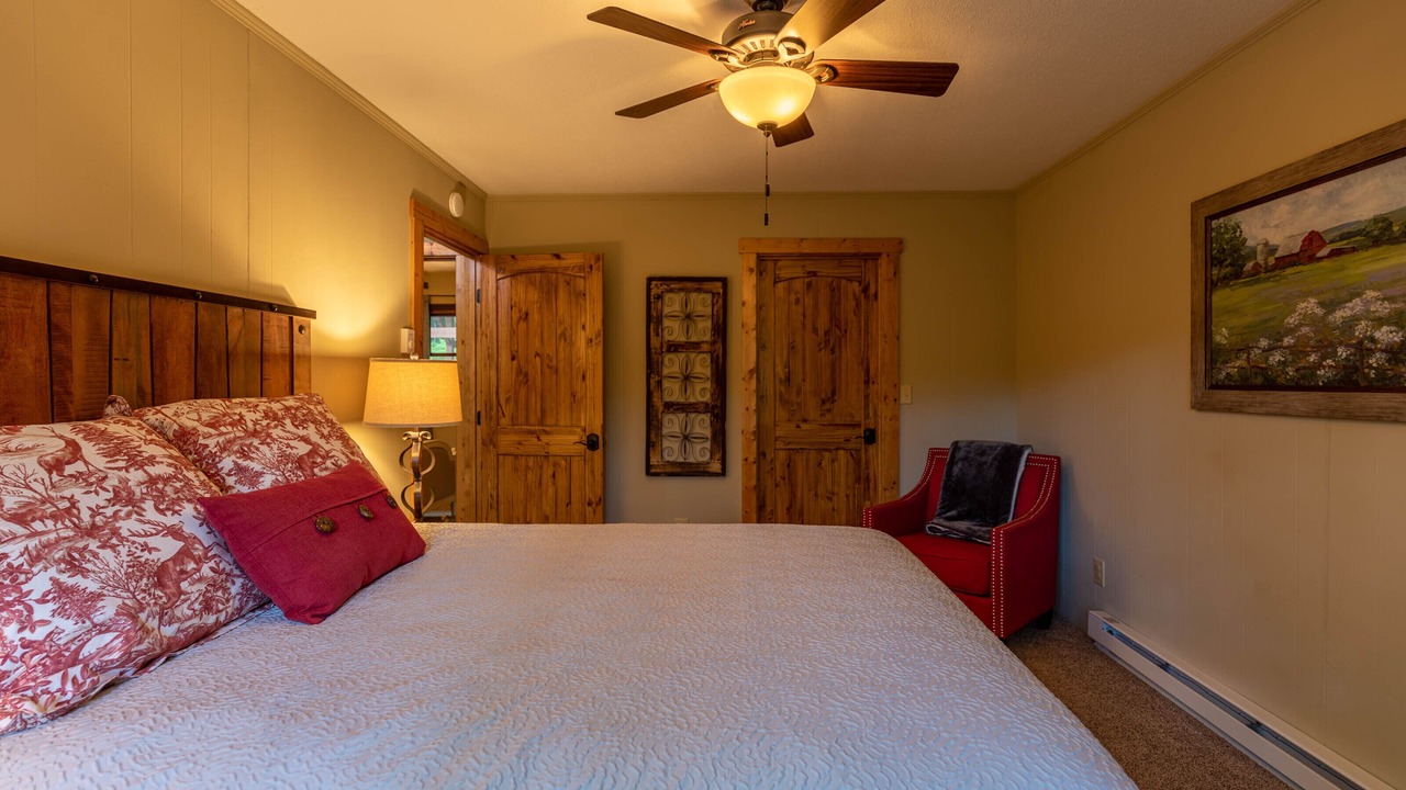 Photo of Bedroom in Charter Hills