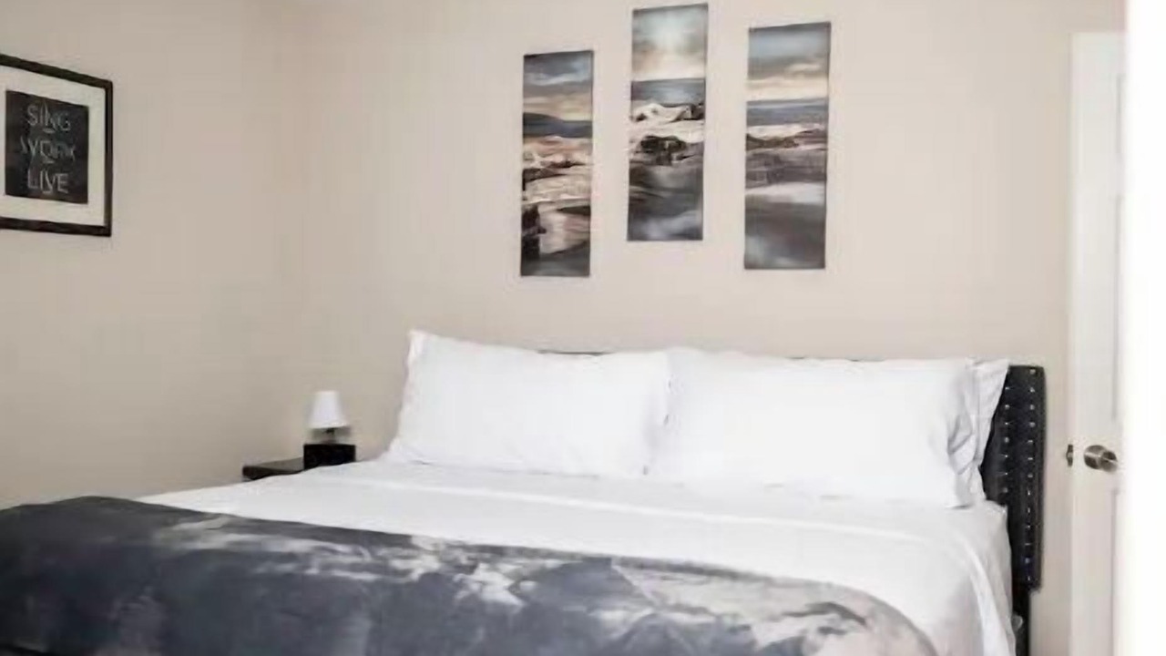 Photo of Bedroom in University Place