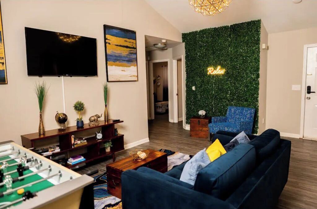 Photo of Livingroom in University Place