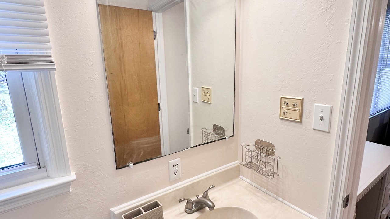 Photo of Bathroom in Straits