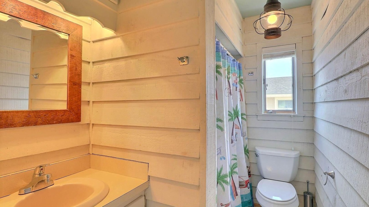 Photo of Bathroom in Sea Scape