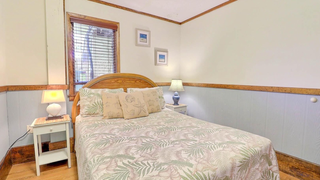 Photo of Bedroom in Sea Scape