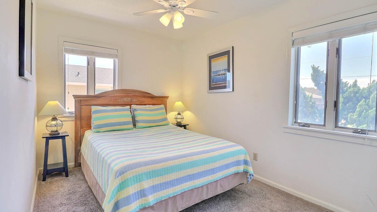 Photo of Bedroom in Sea Scape
